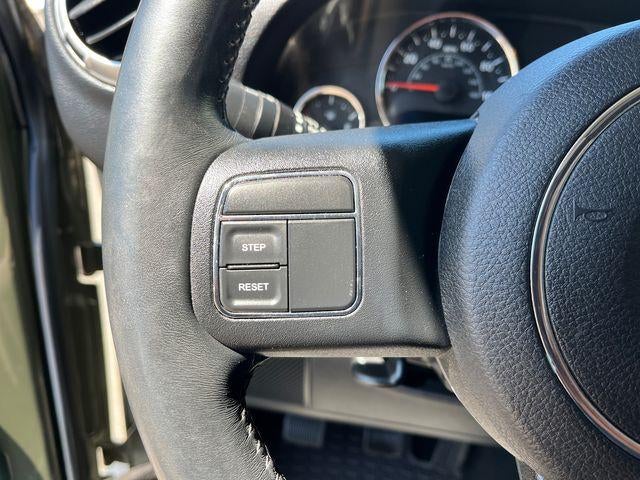 2015 Jeep Wrangler Unlimited 4WD 4dr Sahara