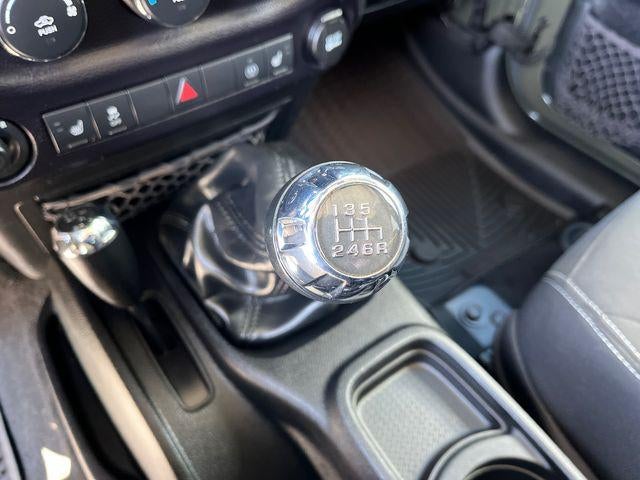 2015 Jeep Wrangler Unlimited 4WD 4dr Sahara