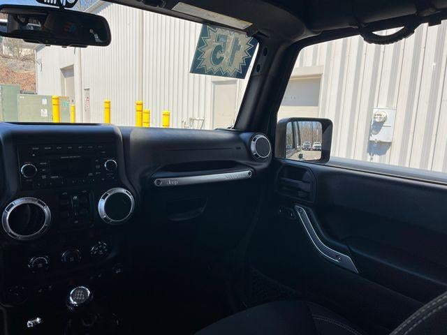 2015 Jeep Wrangler Unlimited 4WD 4dr Sahara