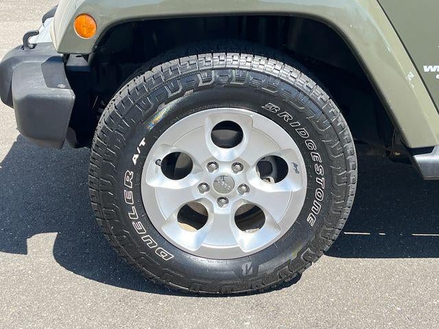 2015 Jeep Wrangler Unlimited 4WD 4dr Sahara