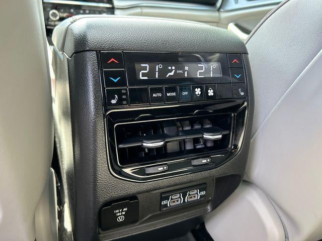 2022 Jeep Grand Cherokee Overland 4x4