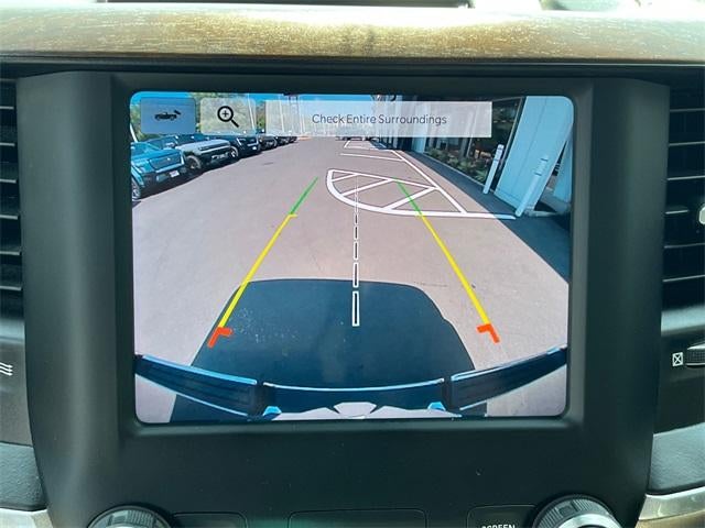 2022 RAM 1500 Laramie 4x4 Crew Cab 5'7" Box