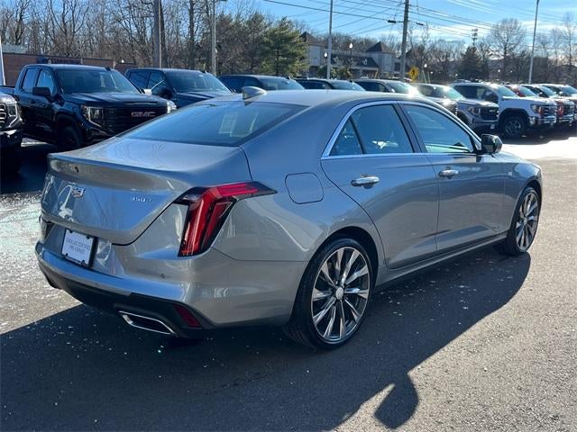 2024 Cadillac CT4 4dr Sdn Luxury