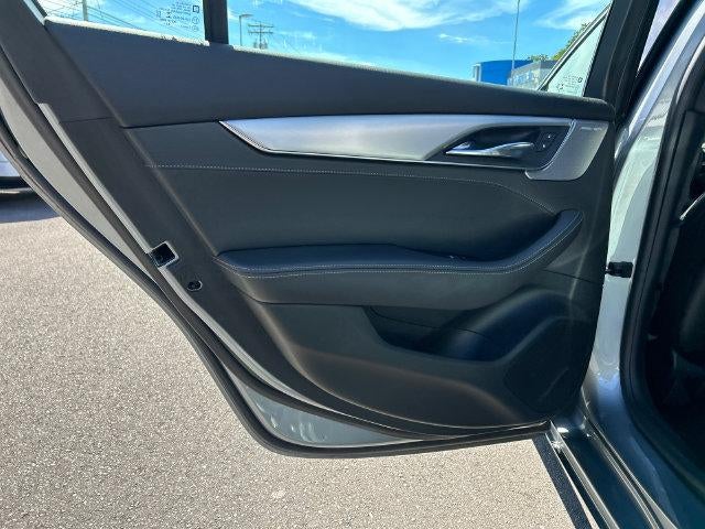 2023 Cadillac CT5 4dr Sdn Luxury
