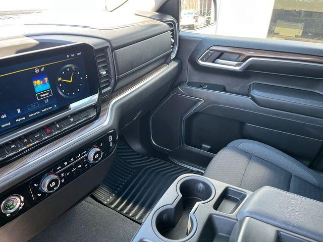 2023 Chevrolet Silverado 1500 Crew Cab Short Box 4-Wheel Drive LT 2FL