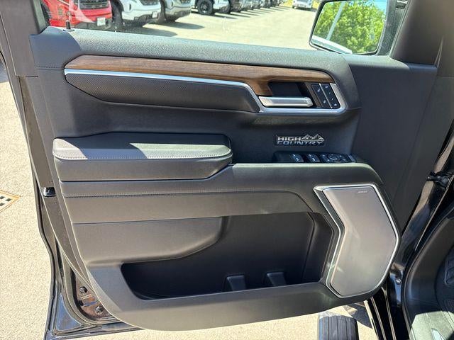 2024 Chevrolet Silverado 1500 Crew Cab Short Box 4-Wheel Drive High Country