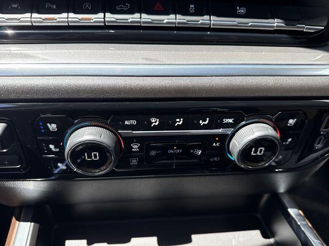 2024 Chevrolet Silverado 1500 Crew Cab Short Box 4-Wheel Drive High Country