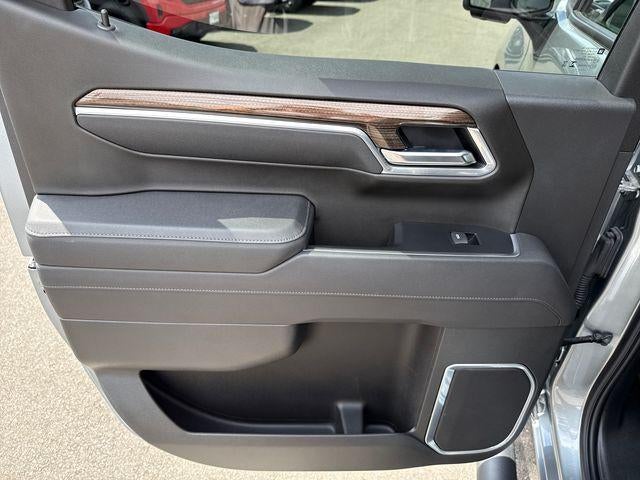 2025 Chevrolet Silverado 1500 Crew Cab Standard Box 4-Wheel Drive RST