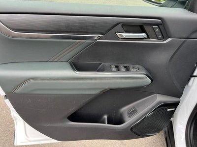 2024 GMC Acadia AWD AT4