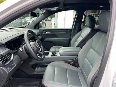 2024 GMC Acadia AWD AT4