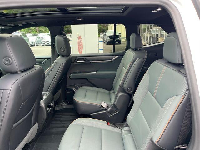 2024 GMC Acadia AWD AT4