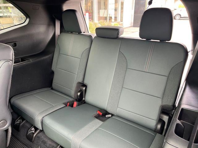 2024 GMC Acadia AWD AT4