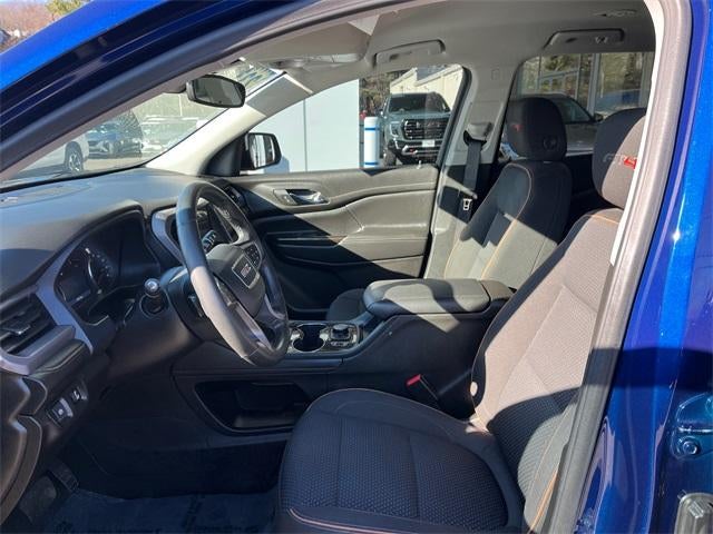 2023 GMC Acadia AWD AT4