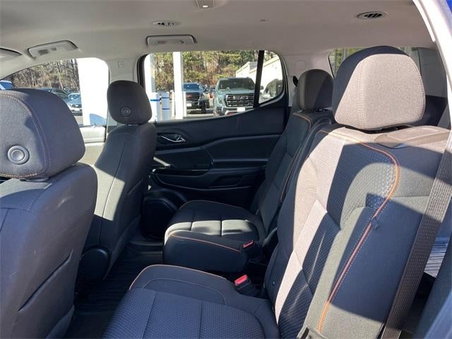 2023 GMC Acadia AWD AT4