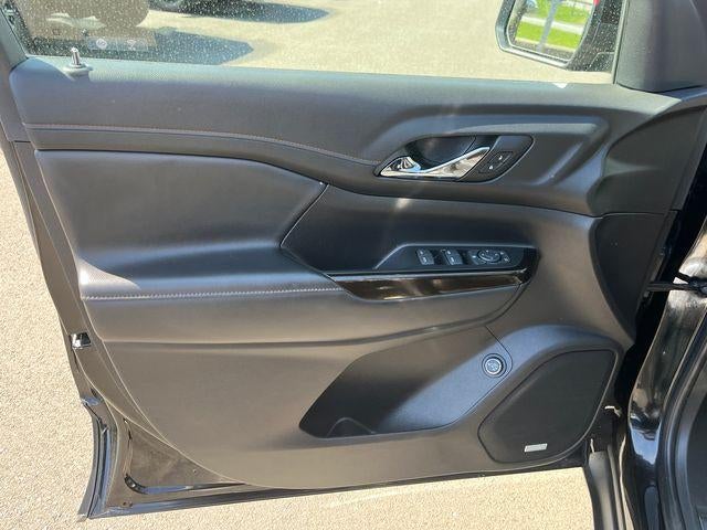 2023 GMC Acadia AWD AT4