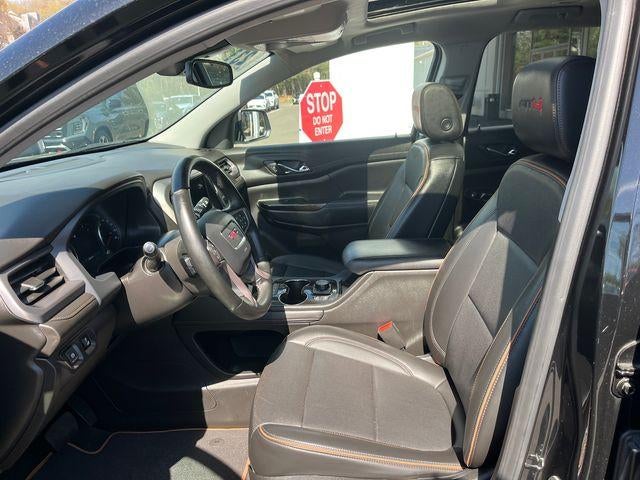 2023 GMC Acadia AWD AT4