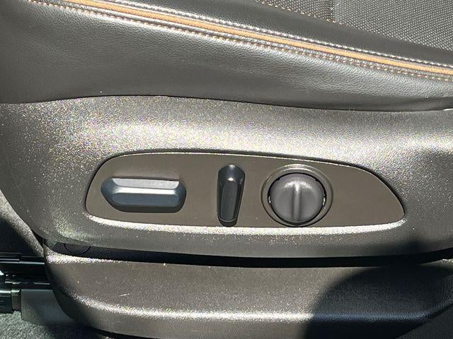 2023 GMC Acadia AWD AT4