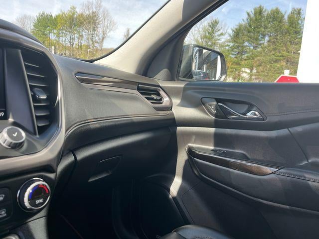 2023 GMC Acadia AWD AT4