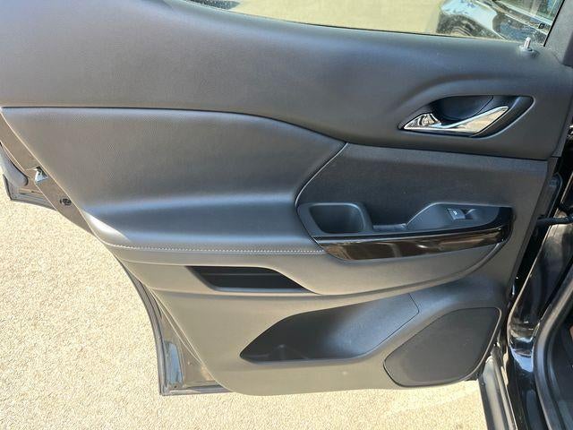 2023 GMC Acadia AWD AT4