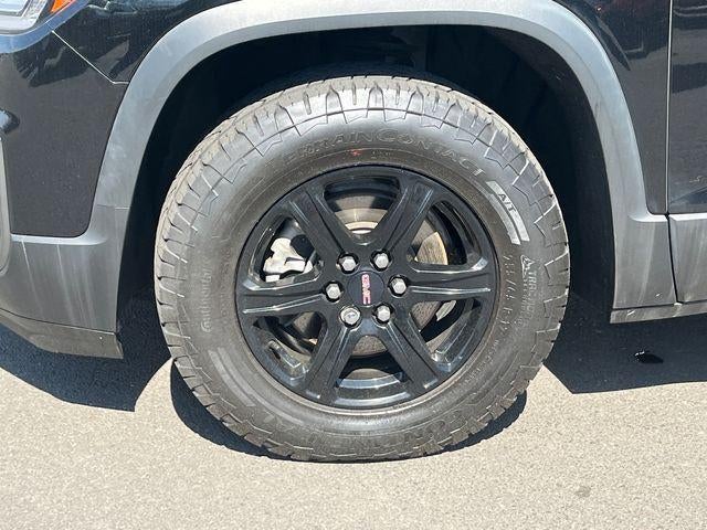 2023 GMC Acadia AWD AT4