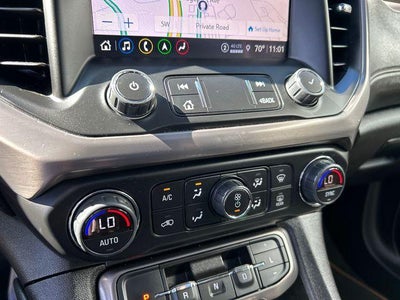 2023 GMC Acadia AWD AT4
