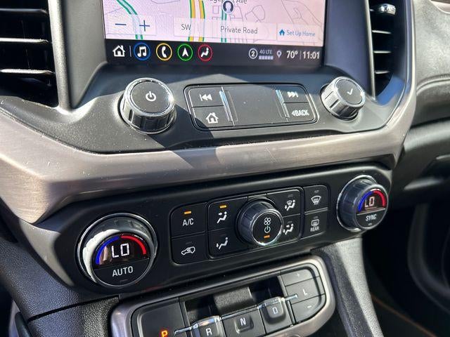 2023 GMC Acadia AWD AT4
