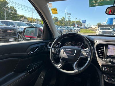 2023 GMC Acadia AWD AT4