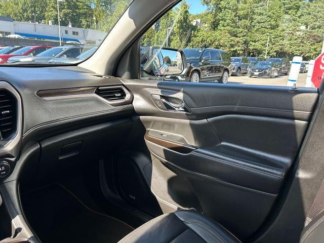 2023 GMC Acadia AWD AT4