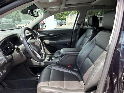 2022 GMC Acadia AWD SLT
