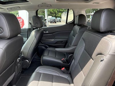 2022 GMC Acadia AWD SLT