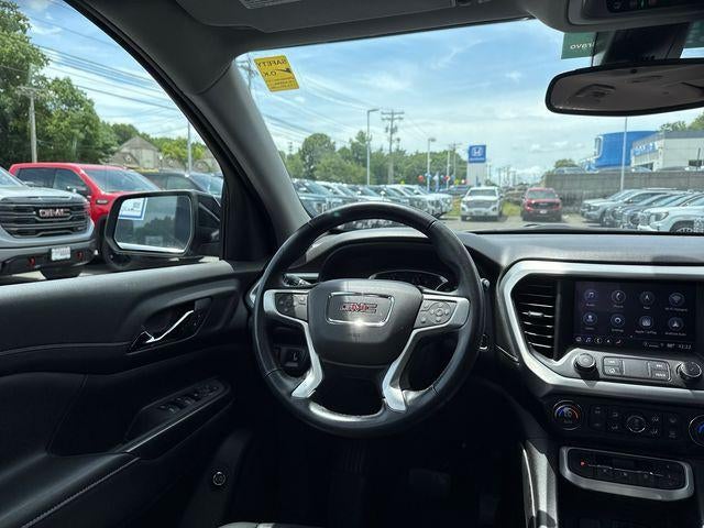 2022 GMC Acadia AWD SLT