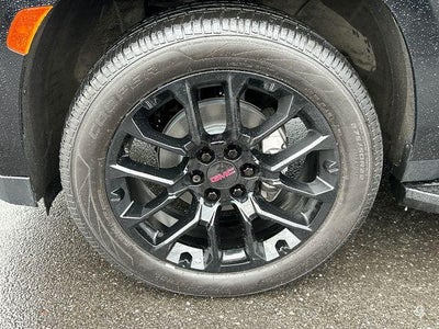2023 GMC Yukon 4WD 4dr SLT