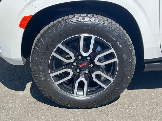 2023 GMC Yukon 4WD 4dr AT4