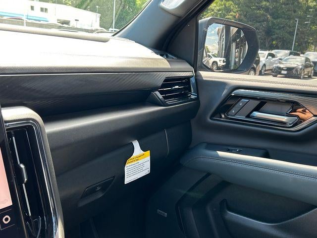 2025 GMC Yukon XL 4WD 4dr AT4