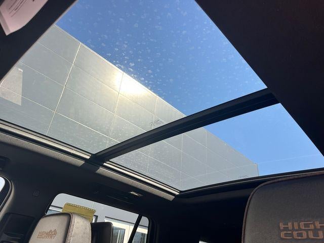 2023 Chevrolet Tahoe 4WD High Country