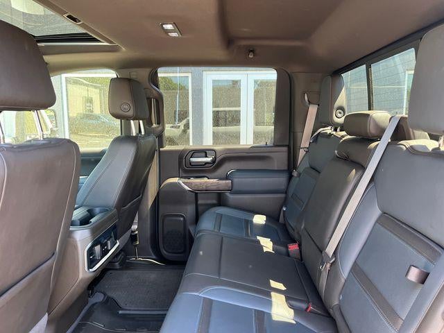 2022 GMC Sierra 3500HD Crew Cab Standard Box 4-Wheel Drive Denali