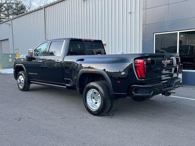 2024 GMC Sierra 3500HD Crew Cab Long Box 4-Wheel Drive Denali