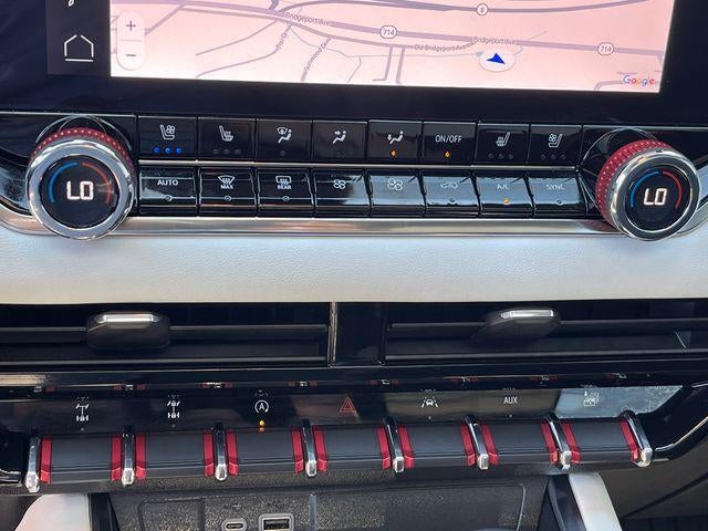 2023 GMC Canyon Crew Cab Short Box 4-Wheel Drive AT4X