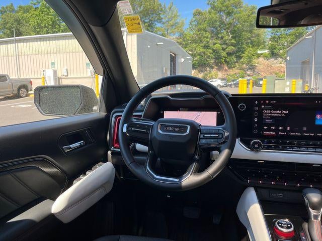 2023 GMC Canyon Crew Cab Short Box 4-Wheel Drive AT4X