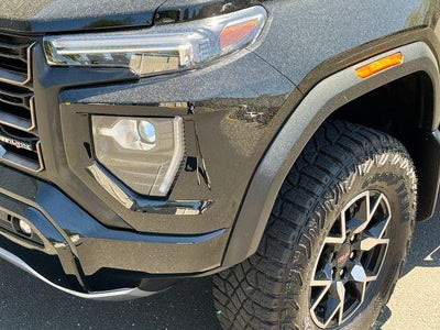 2023 GMC Canyon Crew Cab Short Box 4-Wheel Drive AT4X