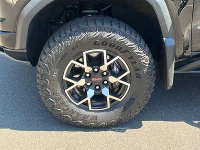 2023 GMC Canyon Crew Cab Short Box 4-Wheel Drive AT4X