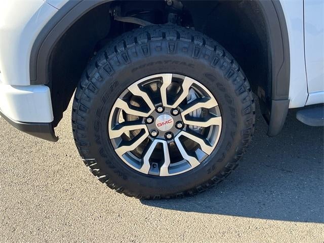 2022 GMC Sierra 1500 Crew Cab Short Box 4-Wheel Drive AT4