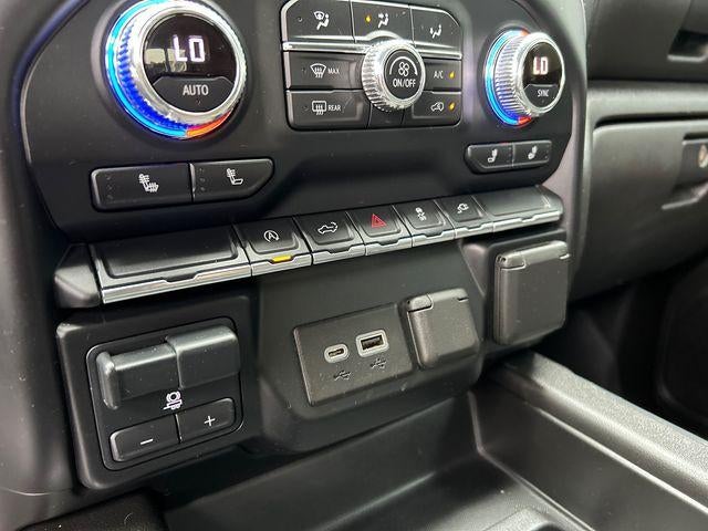 2021 GMC Sierra 1500 Double Cab Standard Box 4-Wheel Drive Elevation 3SB