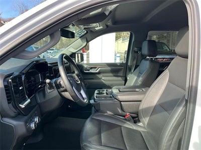 2025 GMC Sierra 1500 Crew Cab Short Box 4-Wheel Drive SLT