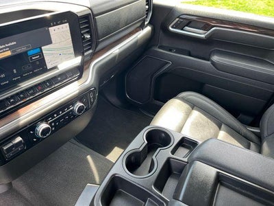 2025 GMC Sierra 1500 Crew Cab Short Box 4-Wheel Drive SLT