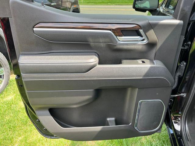 2025 GMC Sierra 1500 Crew Cab Short Box 4-Wheel Drive SLT