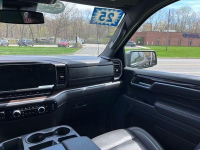 2025 GMC Sierra 1500 Crew Cab Short Box 4-Wheel Drive SLT