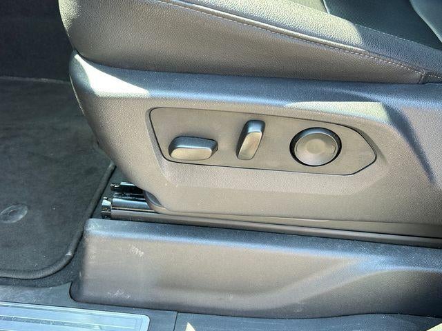2025 GMC Sierra 1500 Crew Cab Short Box 4-Wheel Drive SLT