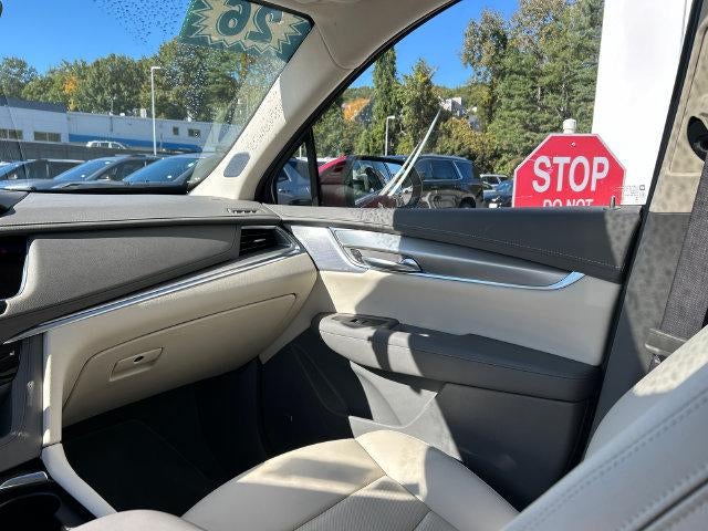 2026 Cadillac XT5 AWD 4dr Premium Luxury