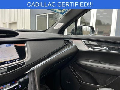 2022 Cadillac XT5 AWD 4dr Premium Luxury